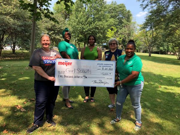 Meijer team members present check for $5,000 to Girl Scouts of Greater Chicago and Northwest Indiana.