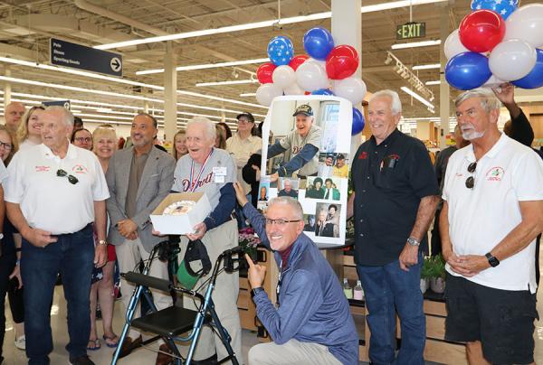 Local veterans organizations honor Sterling Heights store greeter Phil Wendel